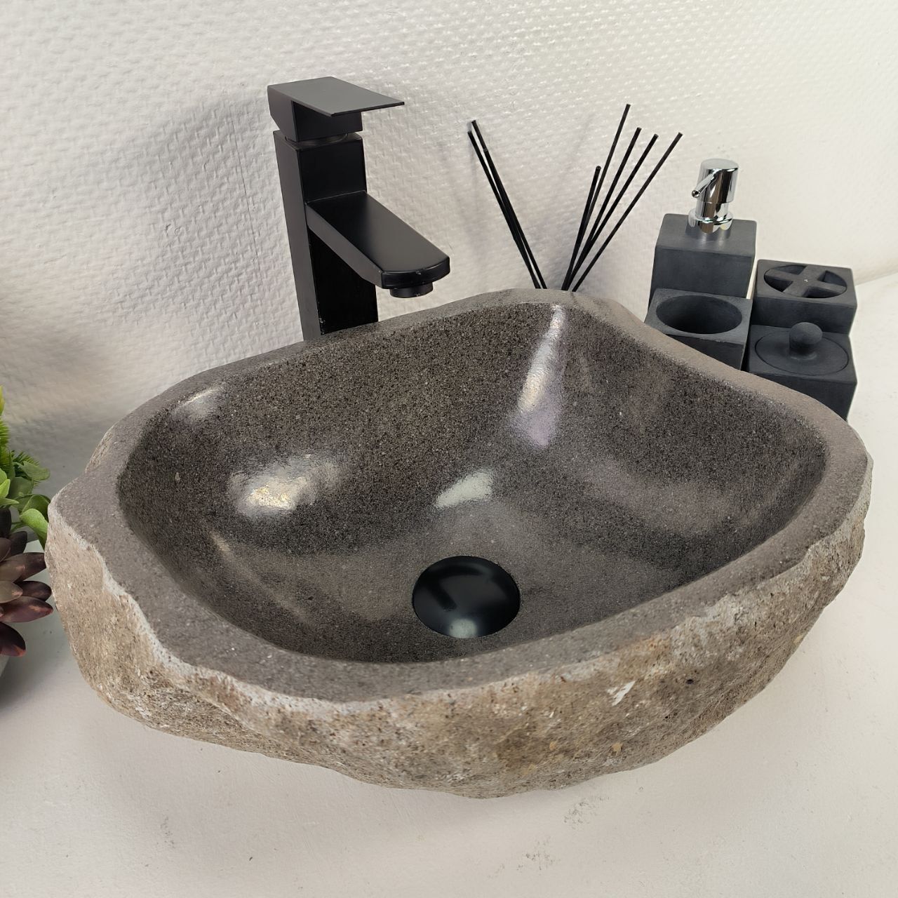 Раковина из речного камня RS-64933 40*31*16 из натурального камня