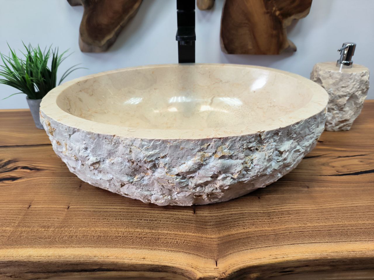 photo_2025-05-14_11-47-30