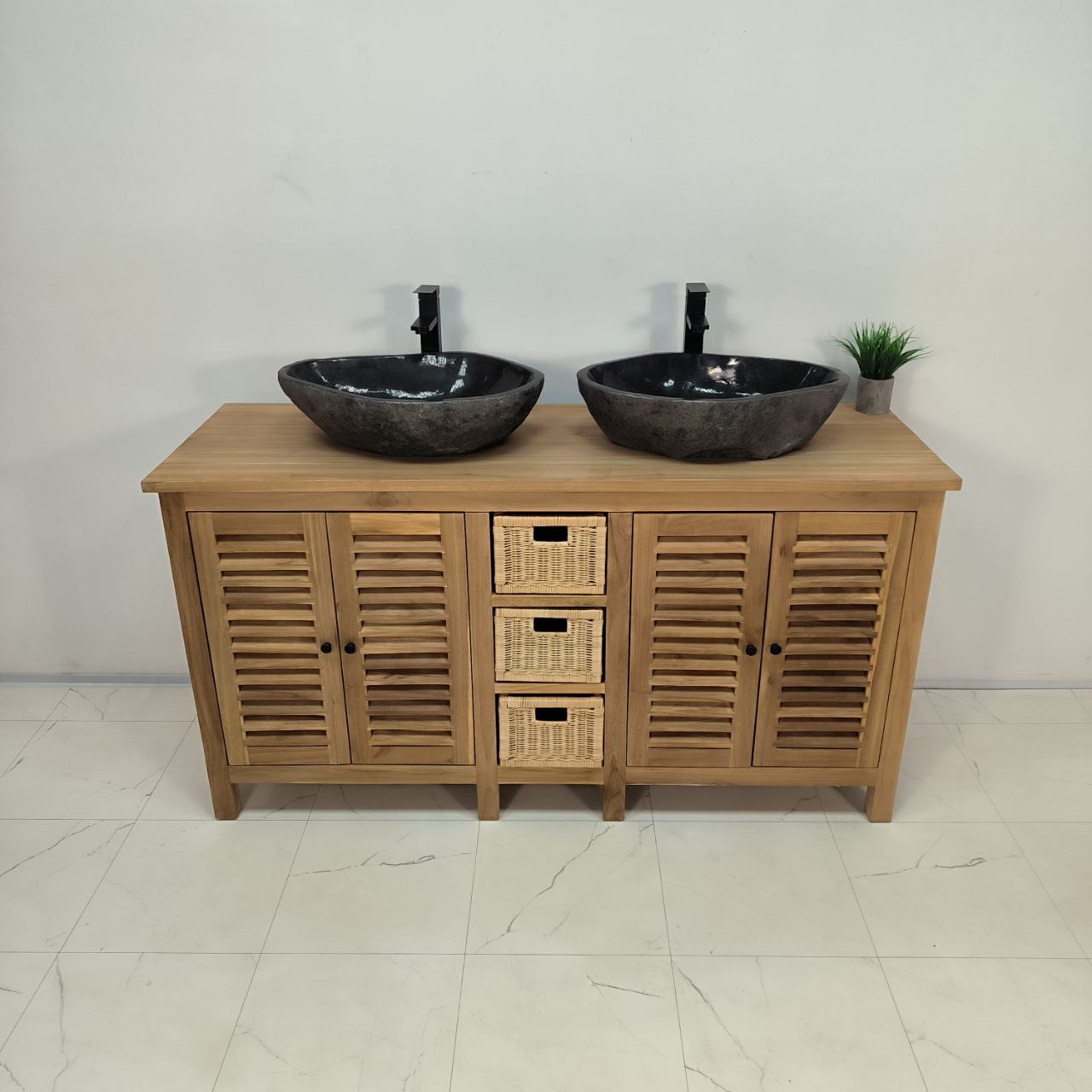 aa2a4316-c94a-4b33-b642-d98d8f5aac3d