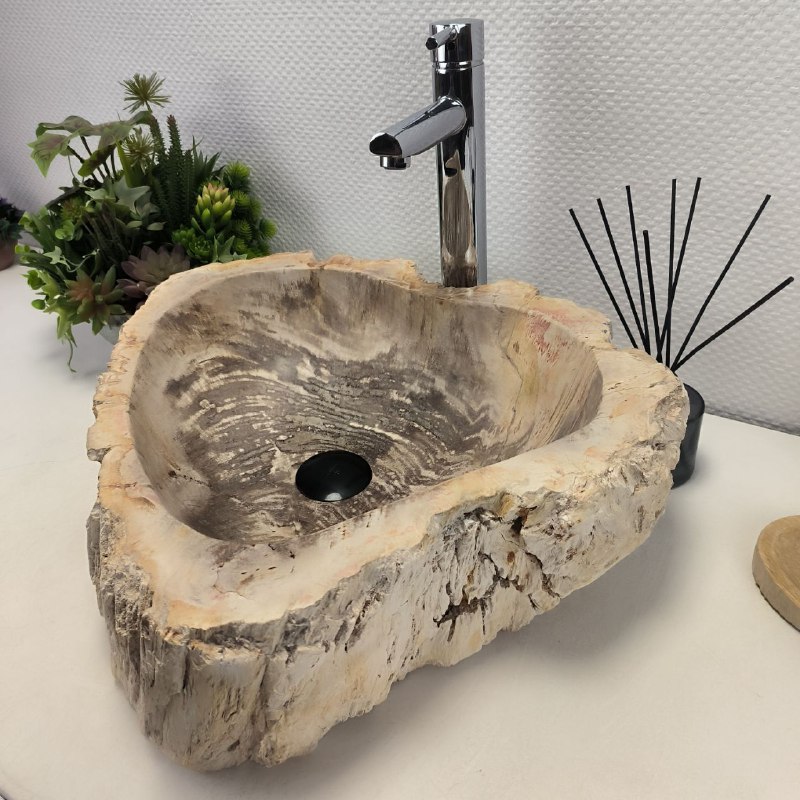 wweedugjc92i14in5vv1a0620bh5k687