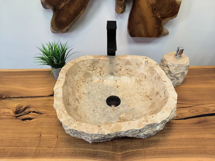 photo_2025-05-14_15-09-31