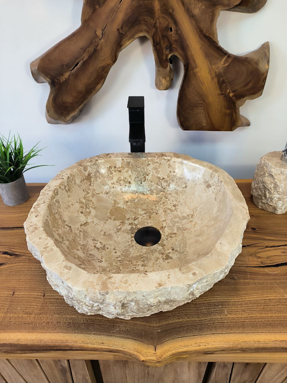 photo_2025-05-16_11-46-50