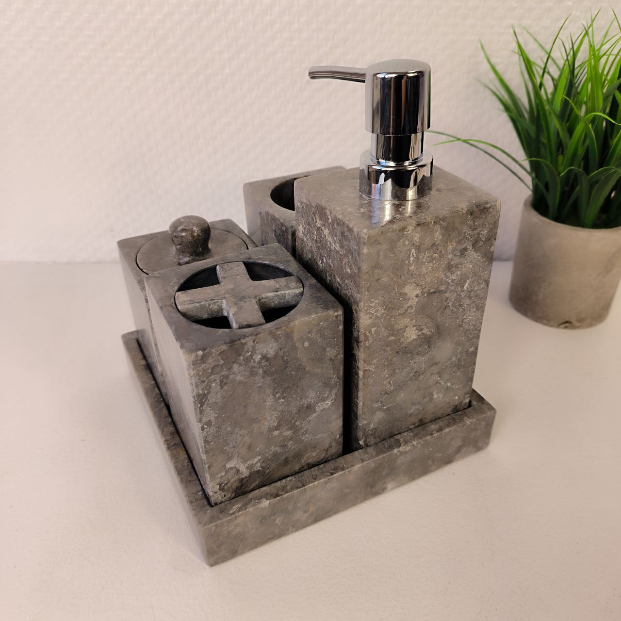 photo_2024-04-24_12-14-53