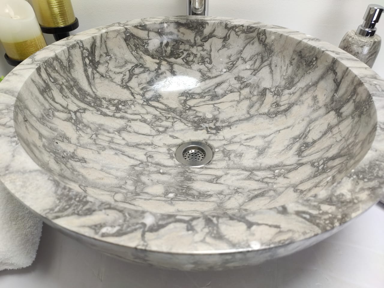 07b266e51d9960283bd85a96200ff3ab