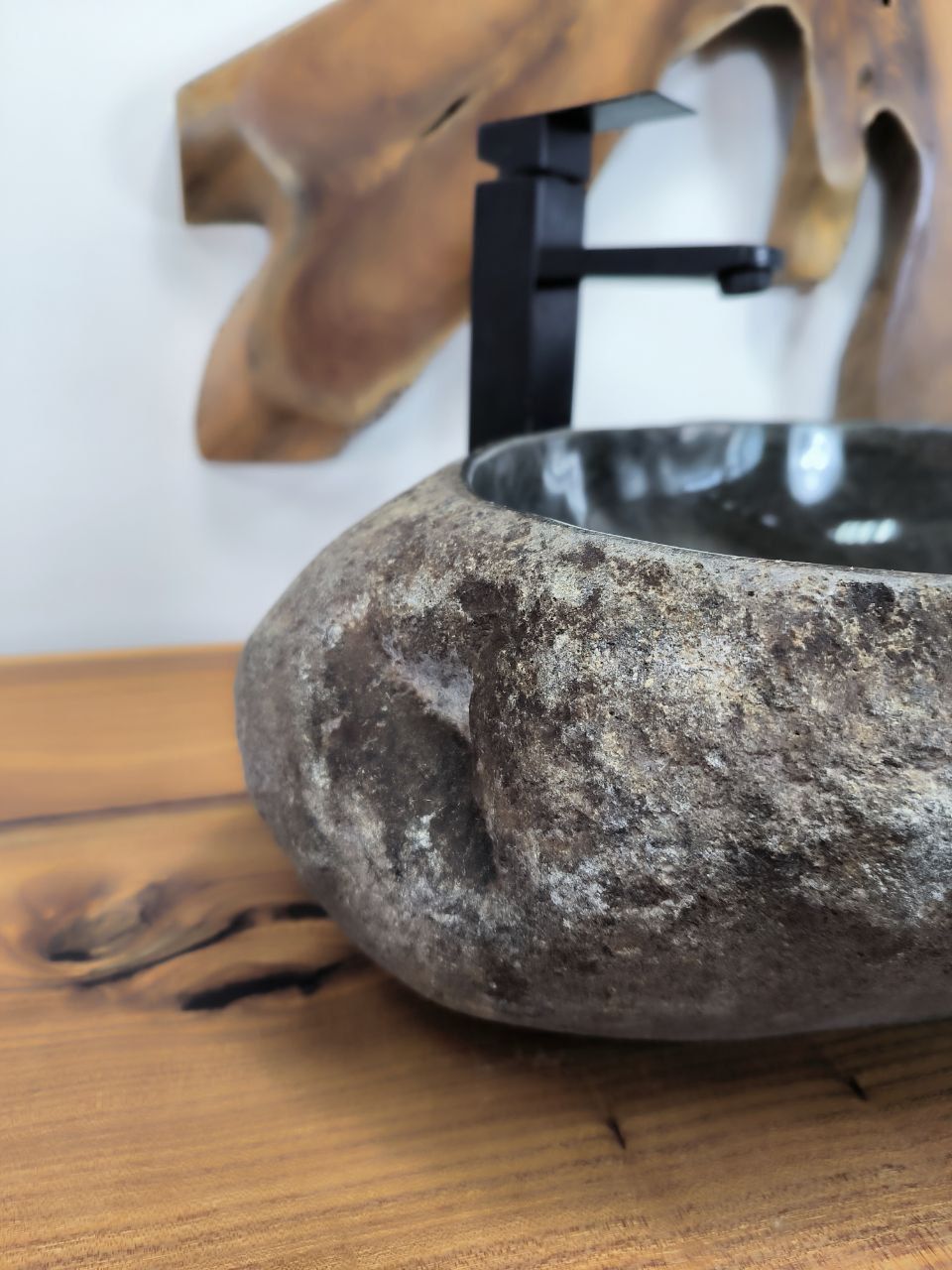 Раковина из речного камня RS-66322 67х45х15 из натурального камня