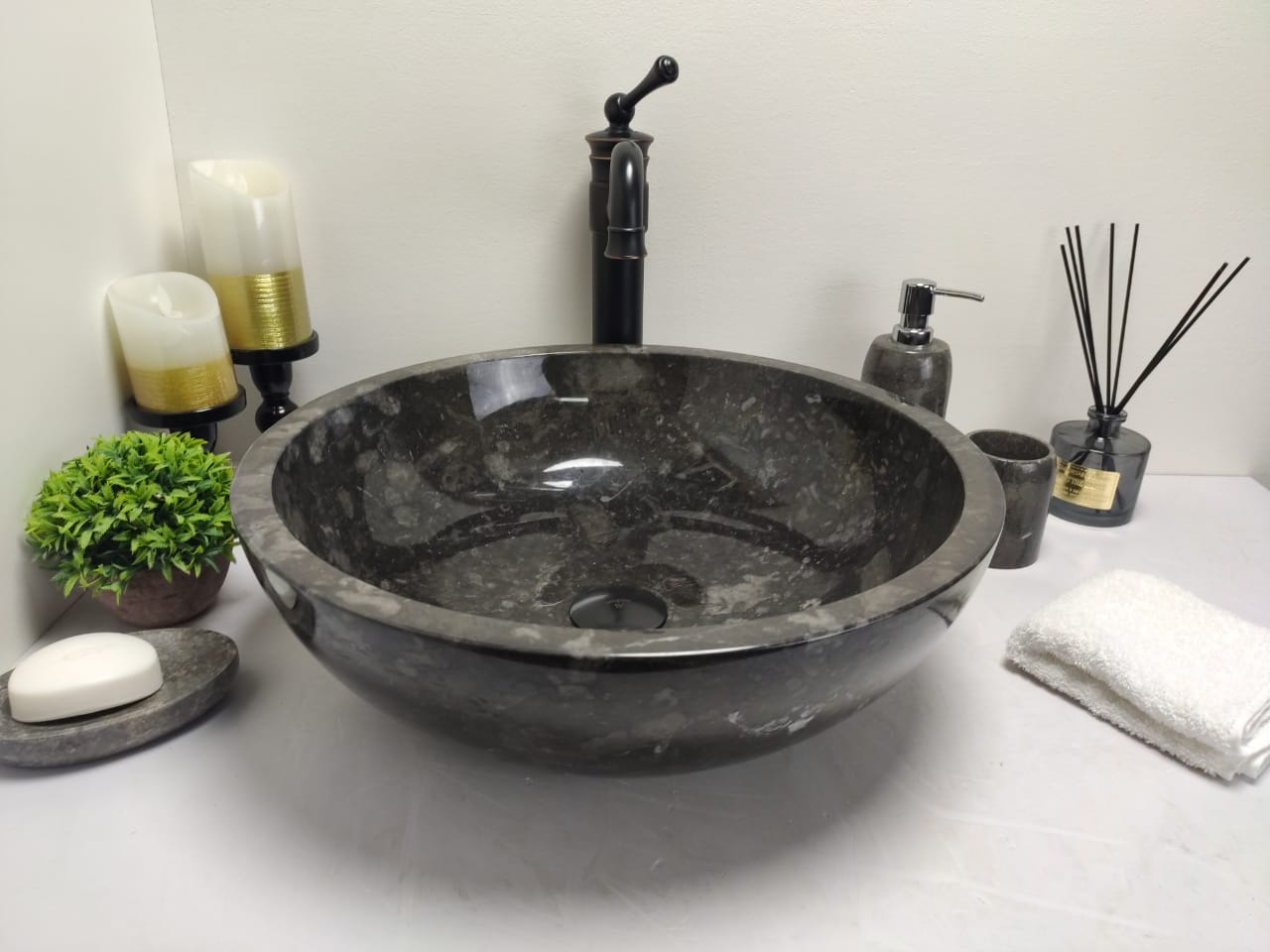 b16ad231951a7459b01d681c5c674b9b