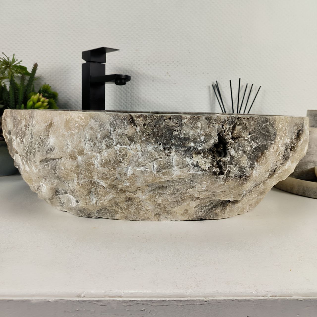 gjqempvolrjvdjb10yjat2h76mbbe36q