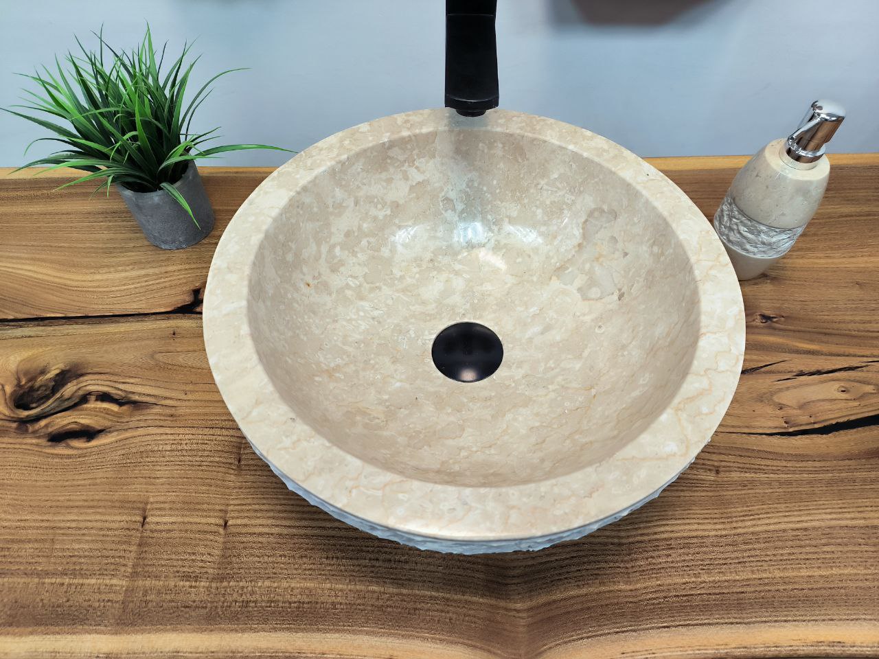 photo_2025-05-14_14-04-59