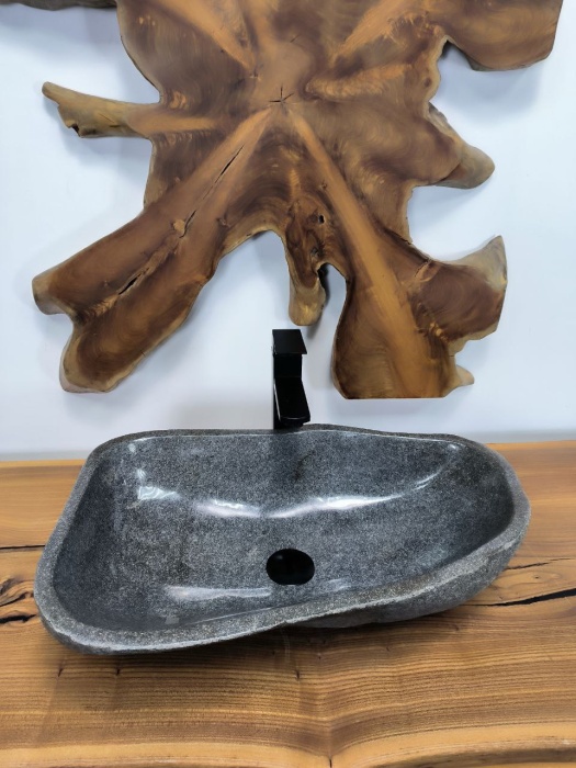 8d5d81ea-773e-42e6-b9be-efa41f085a45