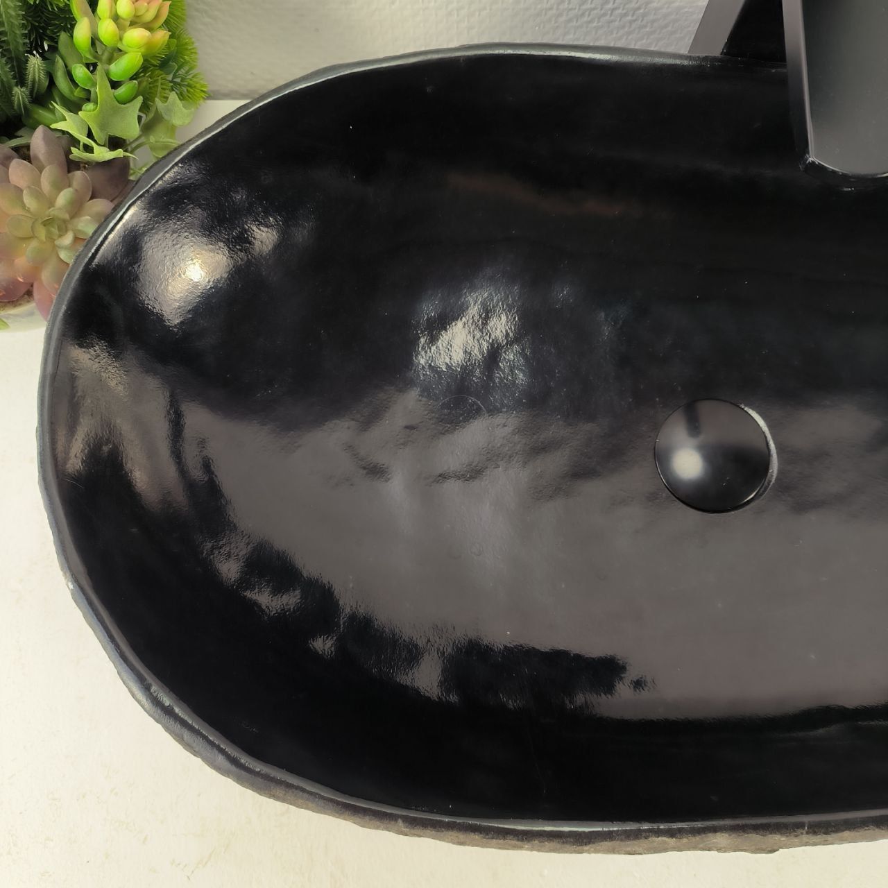 Раковина из речного камня RS-65050 68*38*15 из натурального камня