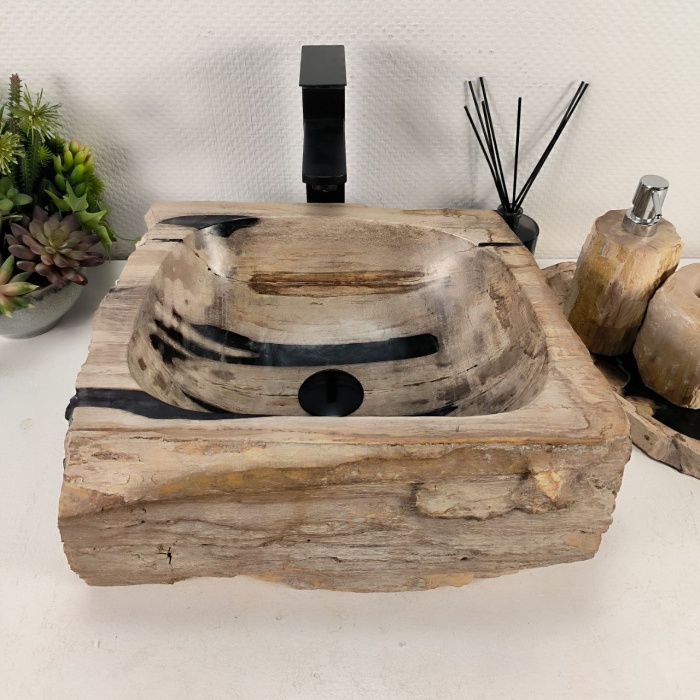 r37bp2olwyi3lvqe7t8b77x87npz6xco