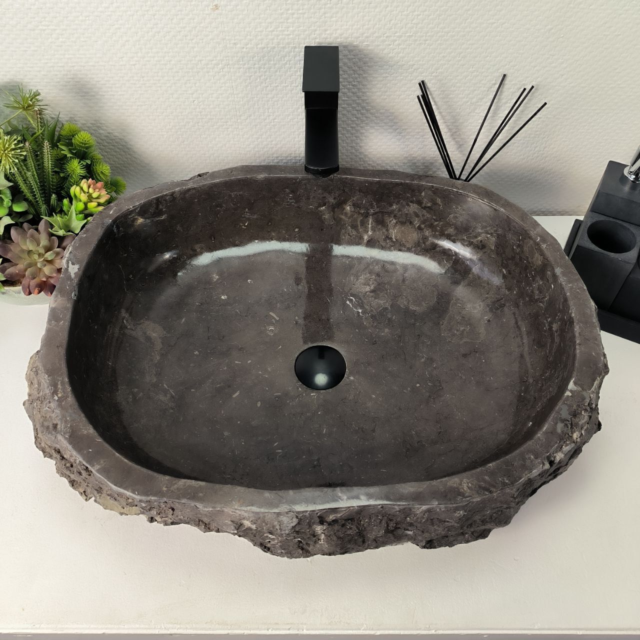 Раковина из мрамора Erozy Black EM-64956 65*49*16 из натурального камня