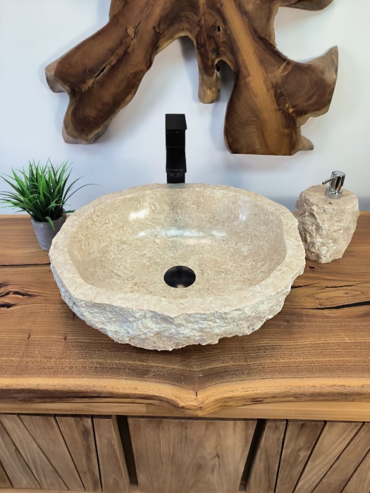 photo_2025-05-15_11-12-45