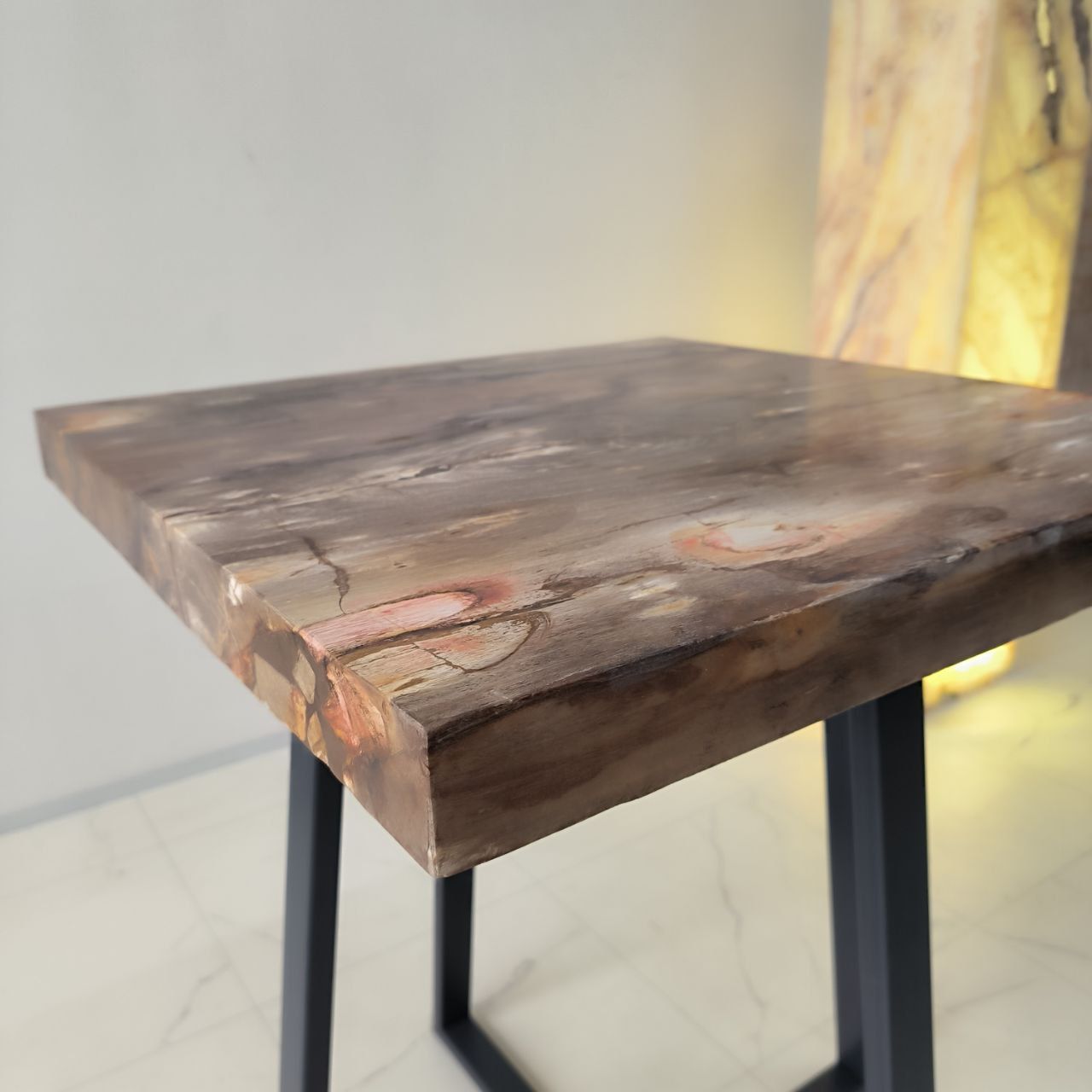 Столешница из окаменелого дерева ST-64191 Палу 60*60*5
