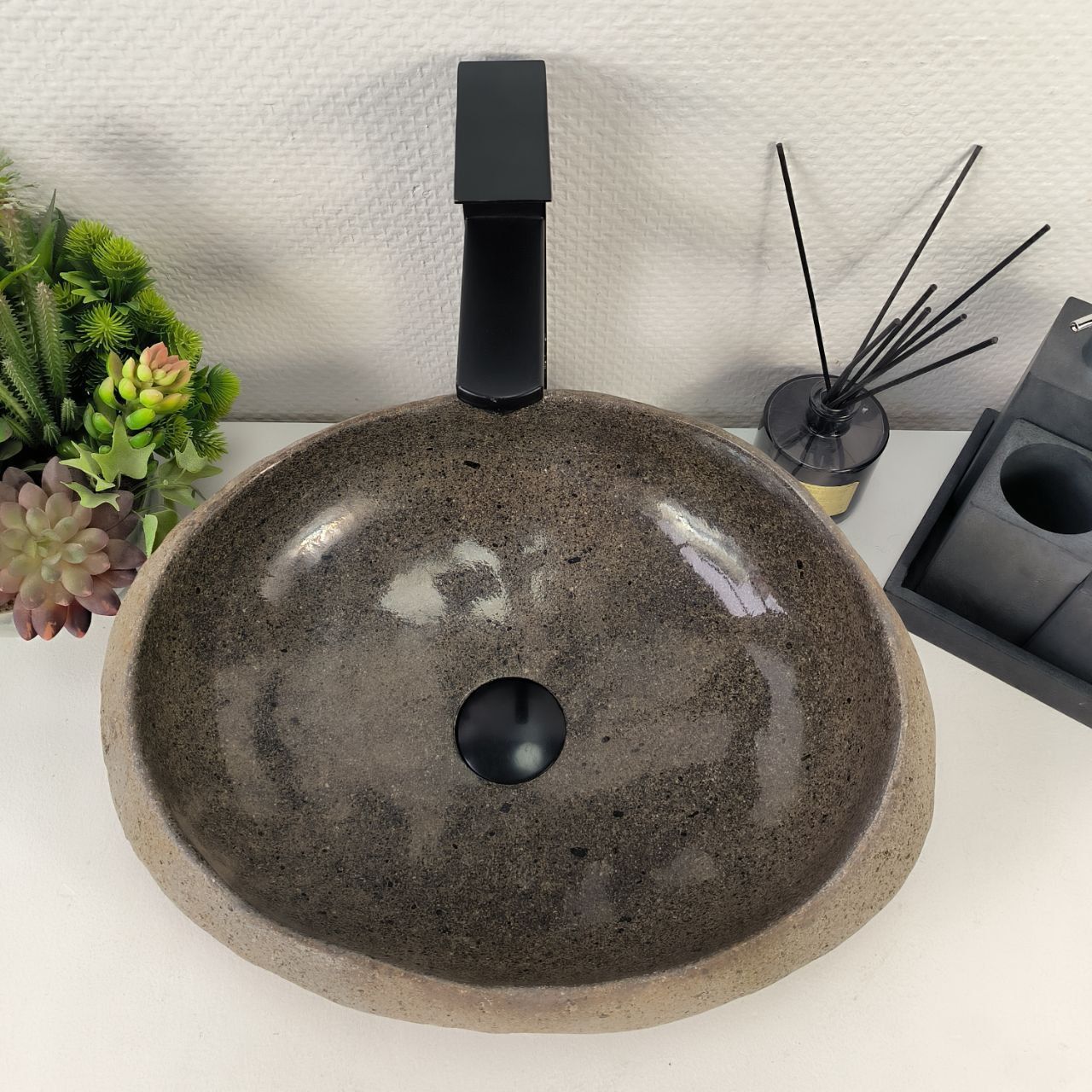 Раковина из речного камня RS-64905 44*35*14 из натурального камня