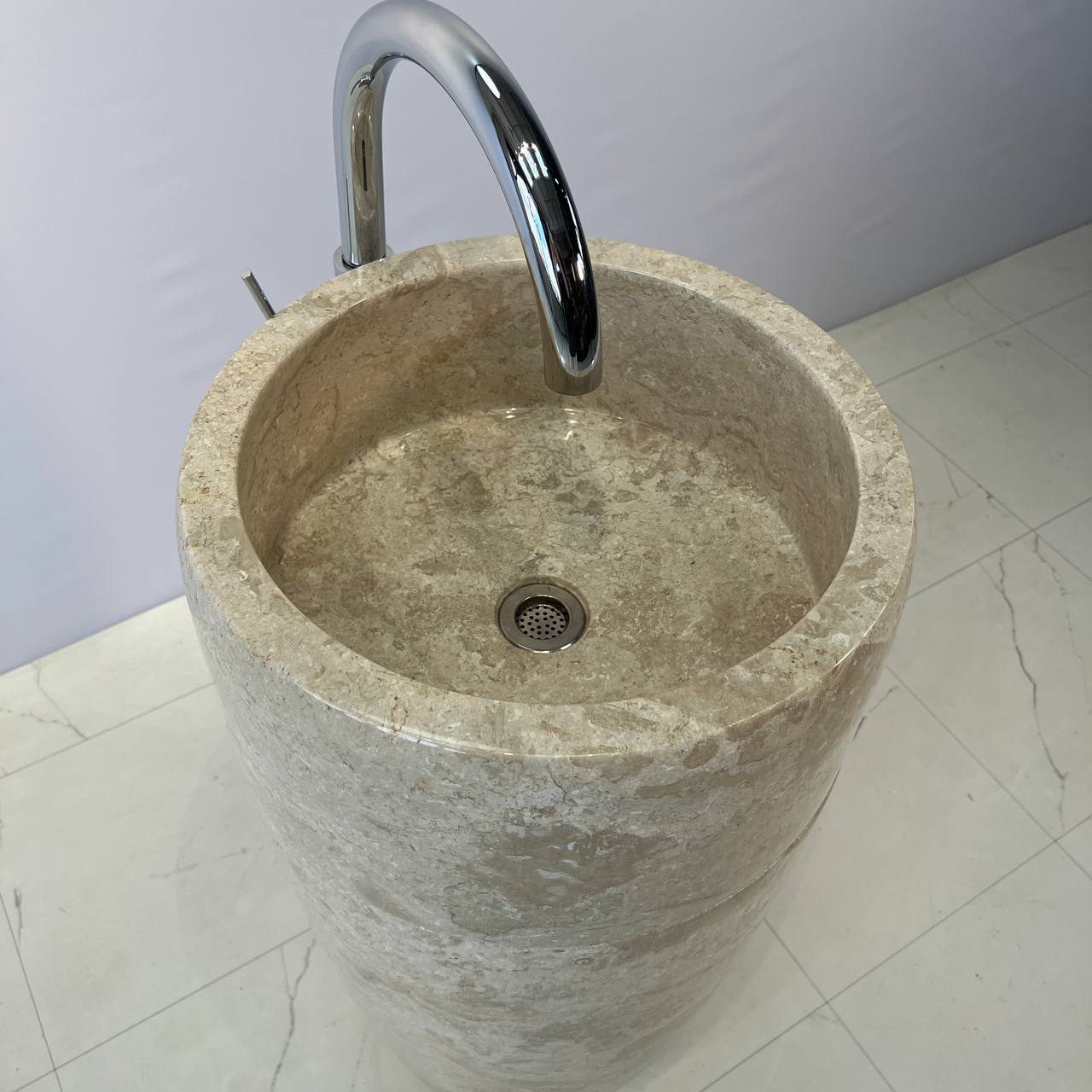 Раковина напольная из мрамора Round Midle Cream MN-67055 45*45*90
