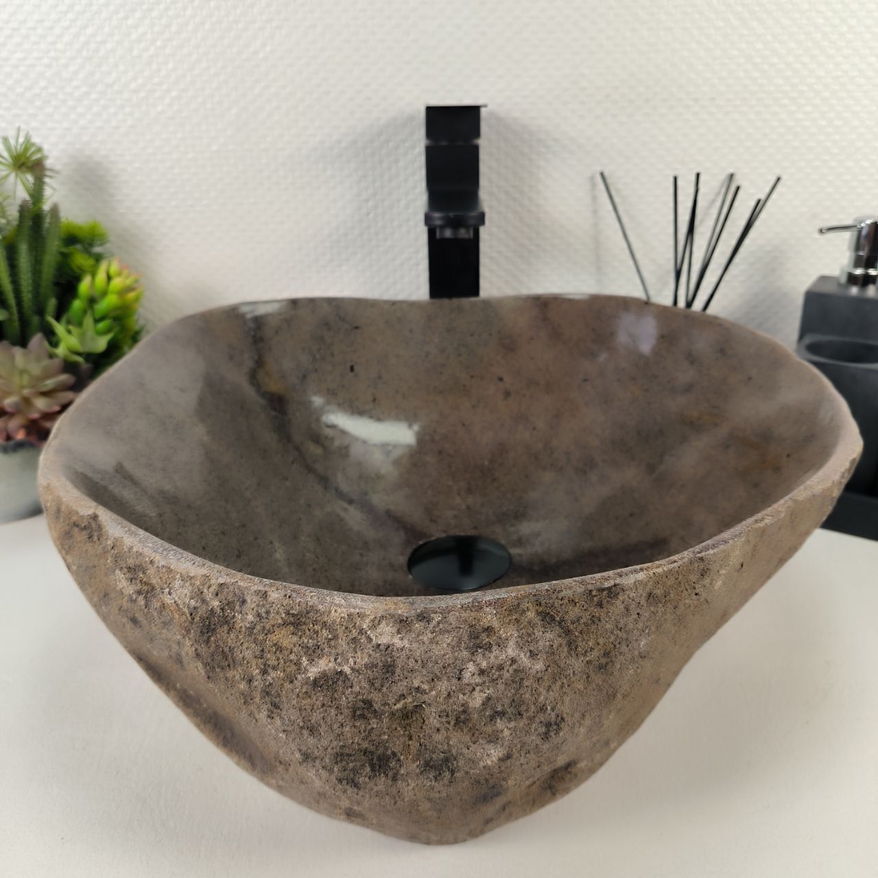 Раковина из речного камня RS-64901 44*44*15 из натурального камня