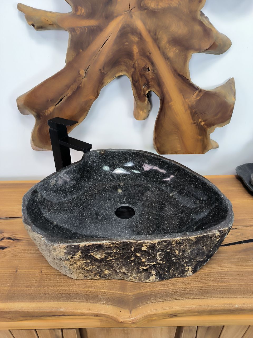 Раковина из речного камня RS-66369 57х45х15 из натурального камня