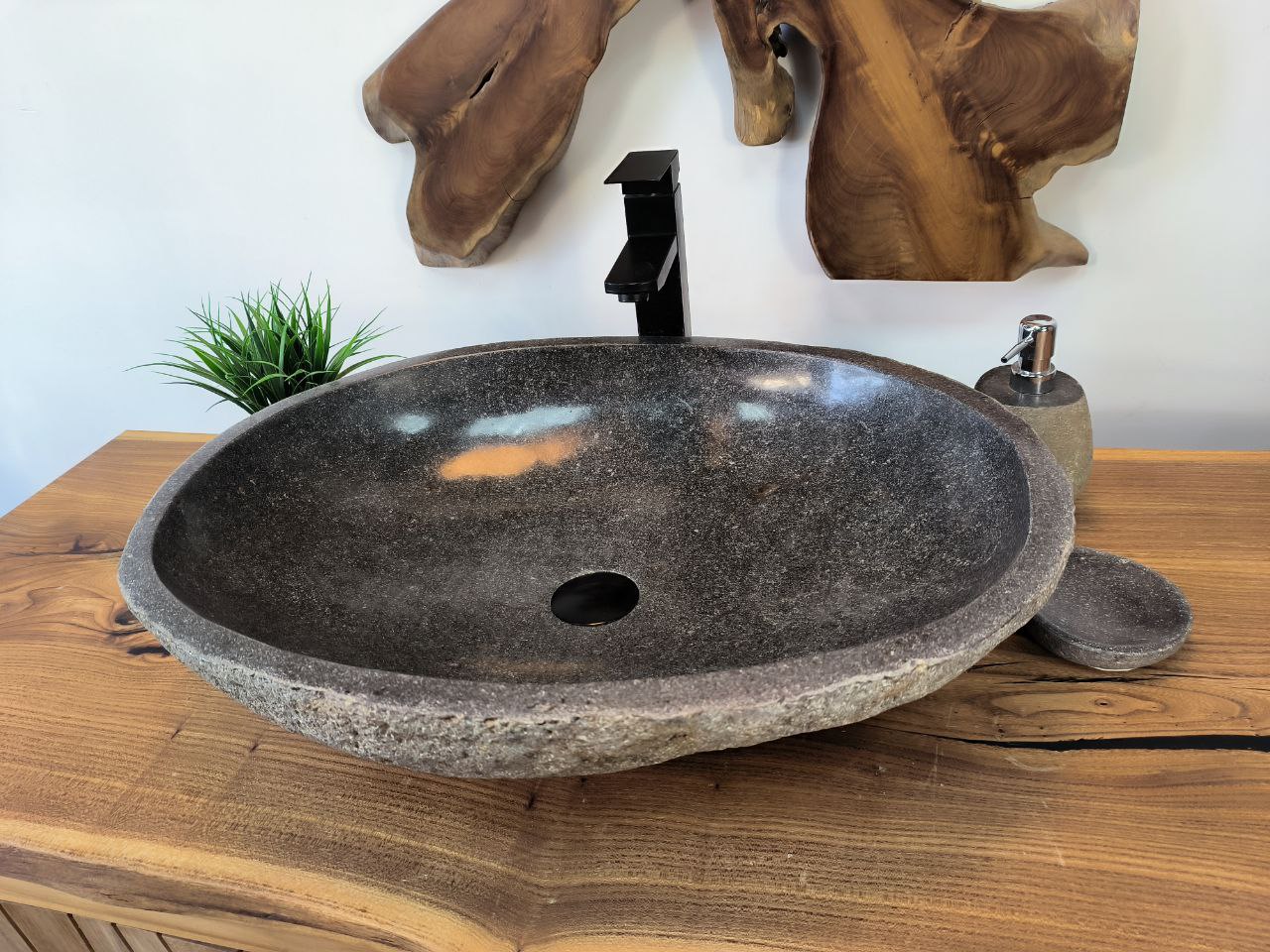 photo_2025-05-16_12-11-55