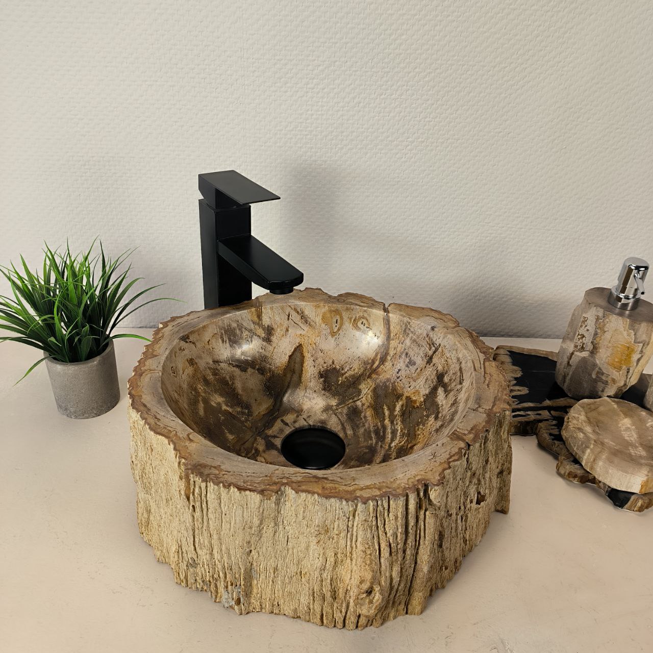 photo_2025-06-20_16-55-59