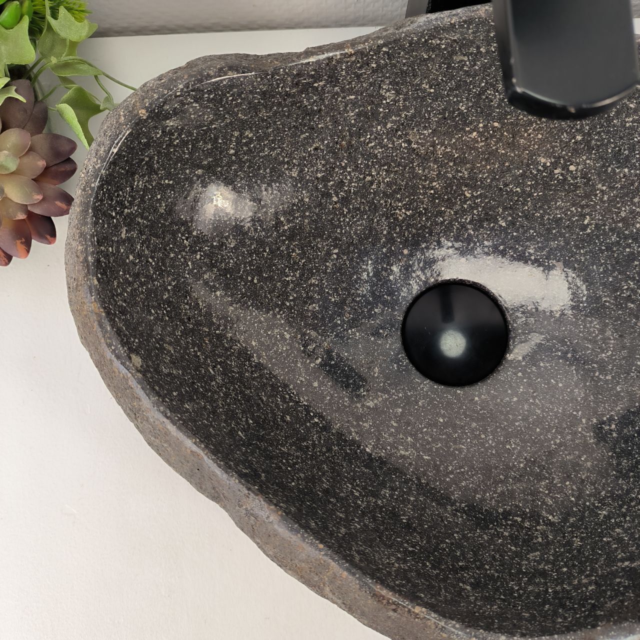Раковина из речного камня RS-64902 43*34*14 из натурального камня