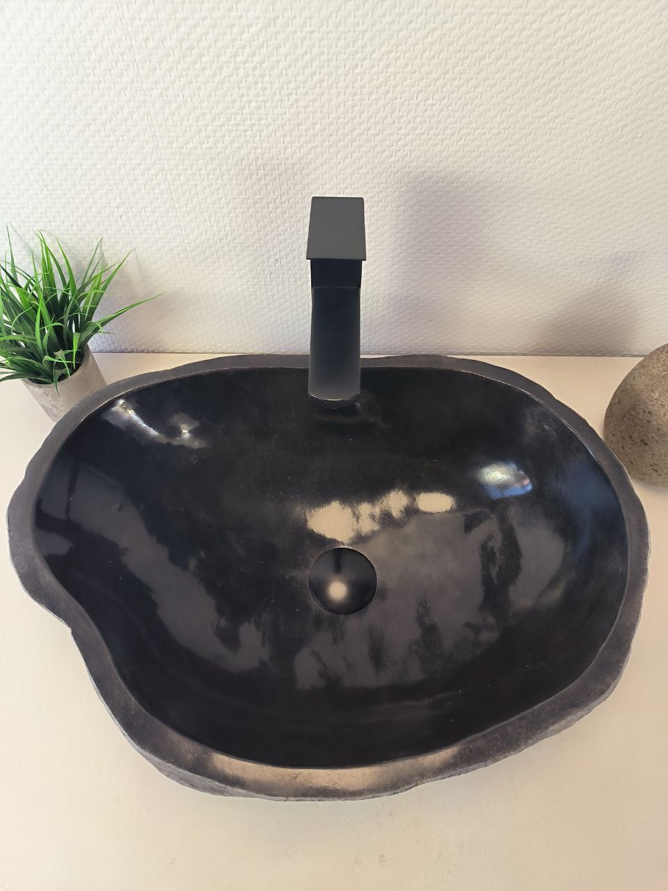 Раковина из речного камня RS-65606 54*38*15 из натурального камня