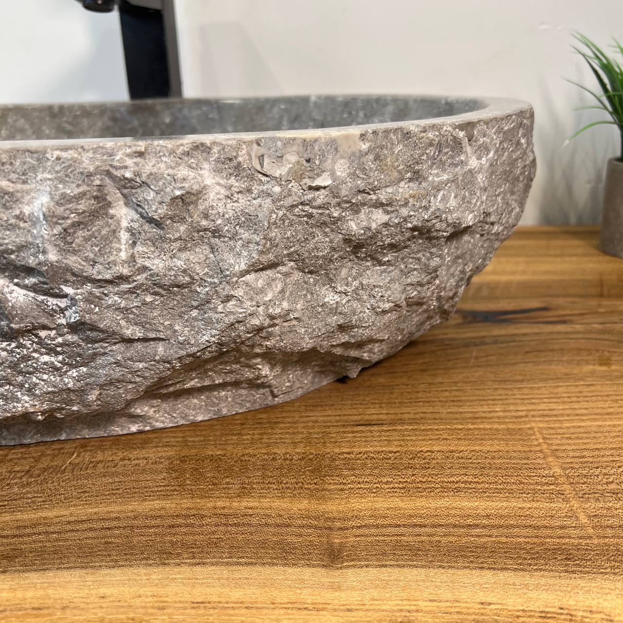 Раковина из мрамора Erozy Grey EM-66990 60*42*15 из натурального камня
