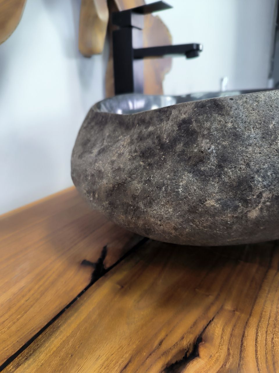Раковина из речного камня RS-66628 54х44х16 из натурального камня
