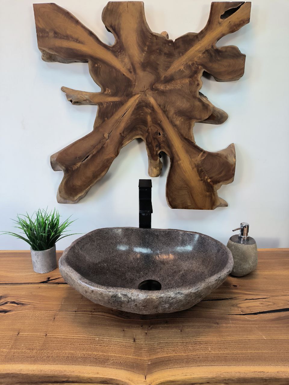 photo_2025-05-16_10-35-40