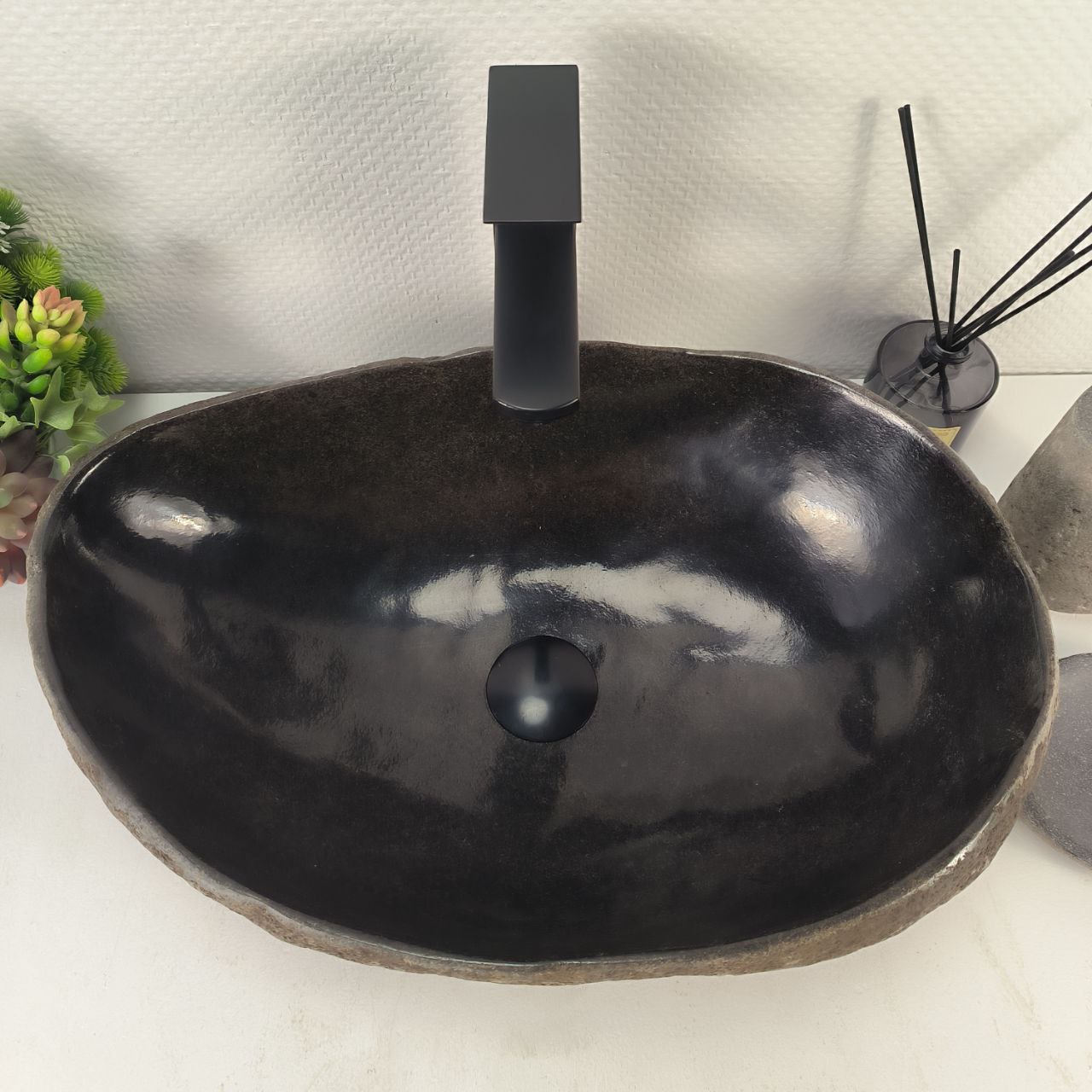 joesoun2if3p0e85qozm6df877w7yu3z