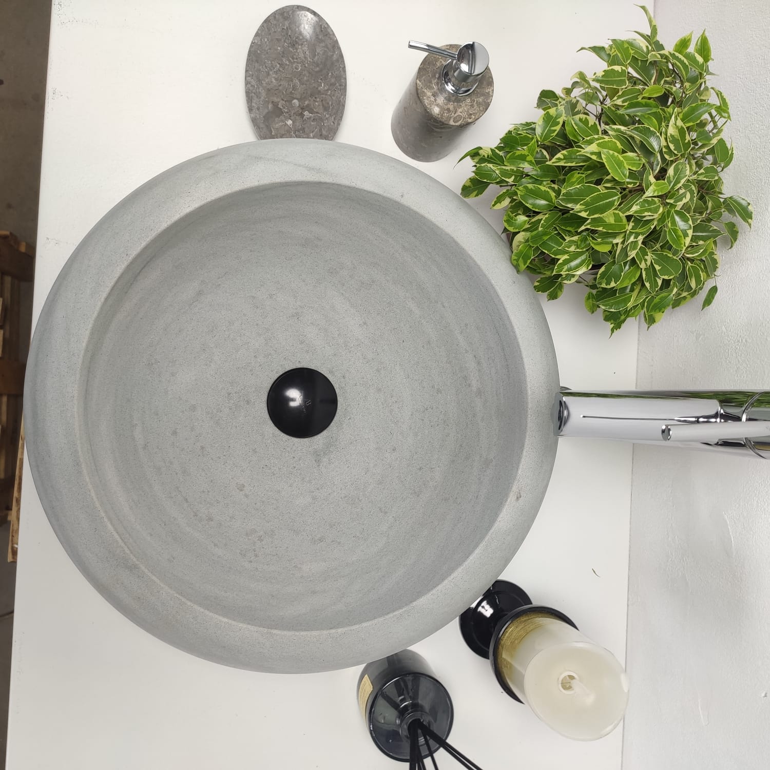 13e9kh0ovv1uyd7ty56hzy1xwvuinkpj