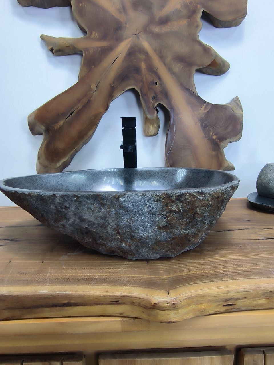 Раковина из речного камня RS-66421 56х37х15 из натурального камня