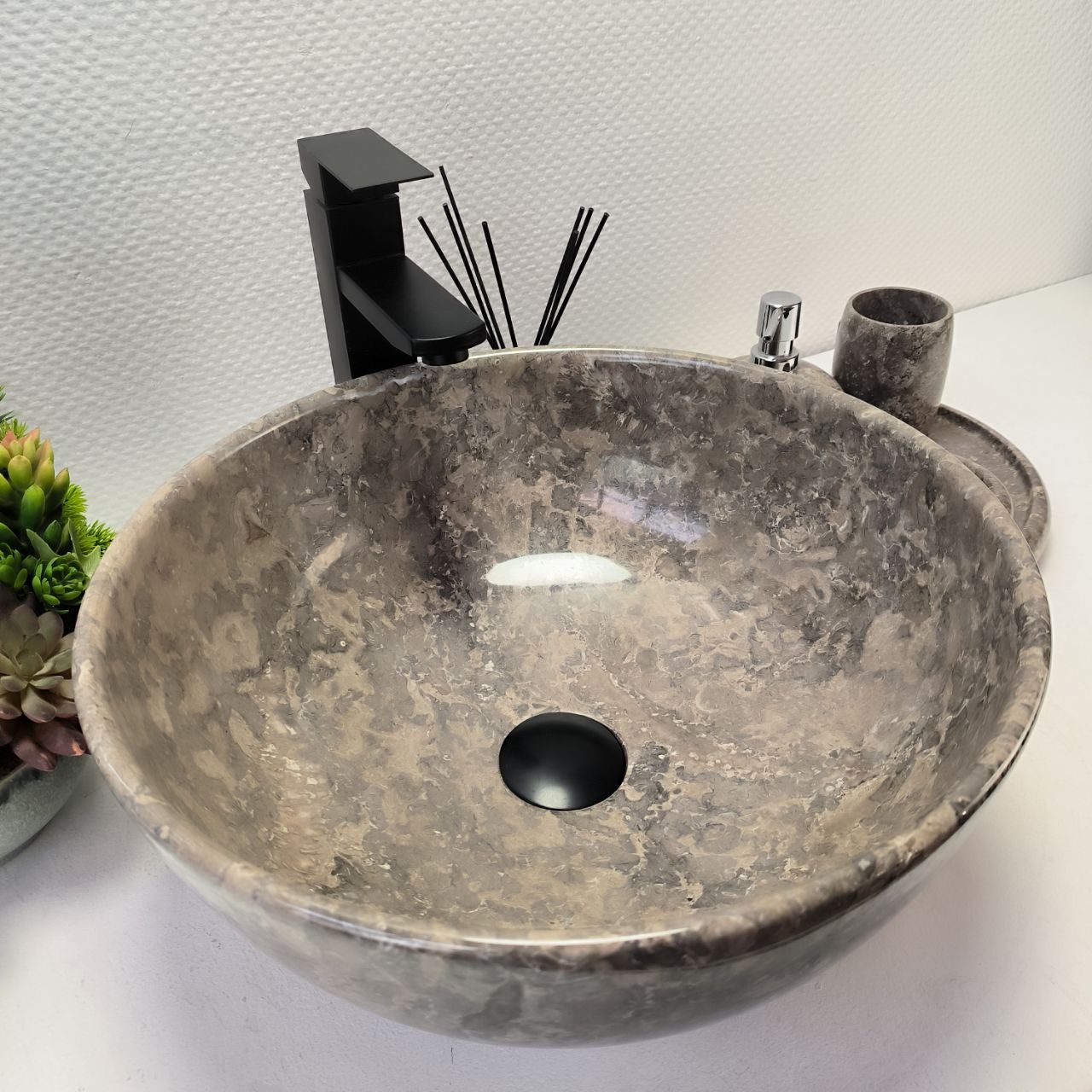 1bdtrpo5ybc9b8bm662buyzdb3kgnoff