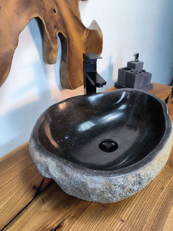 6ab7db21-0e22-4aee-b8a6-674bbcb86f64