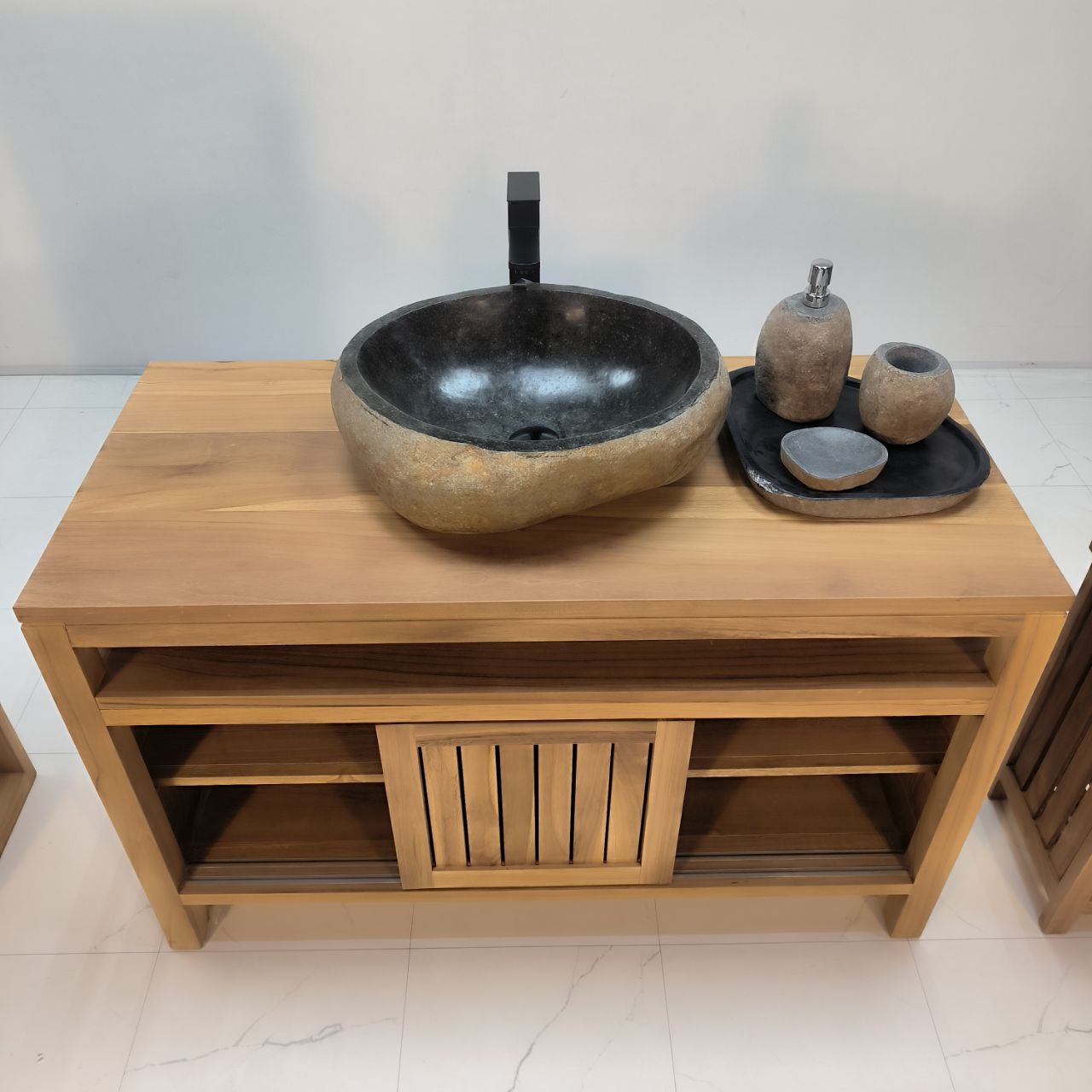 7zesrywfq30hk07kbf493p1tzun1zc2q
