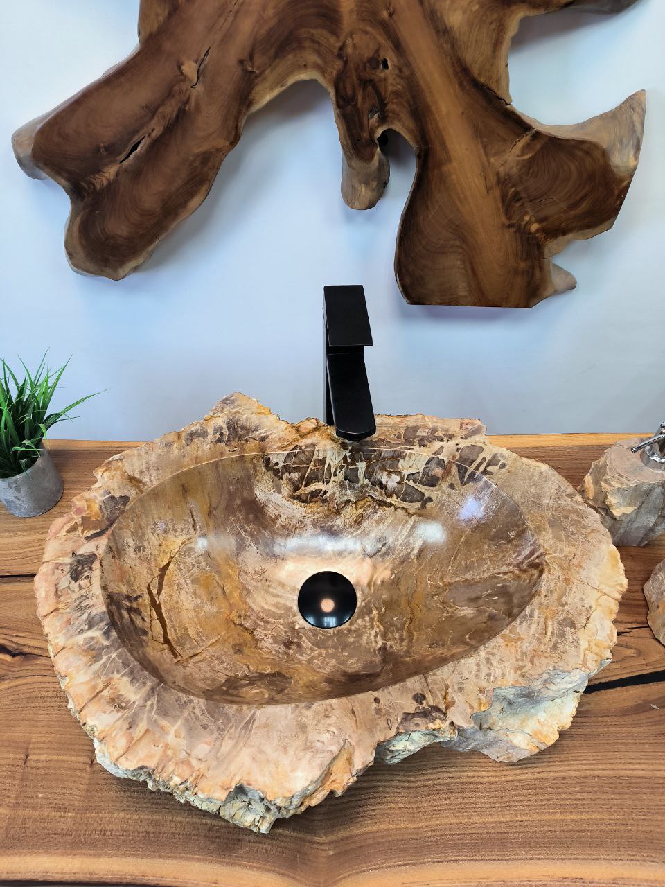 photo_2025-05-15_09-29-58