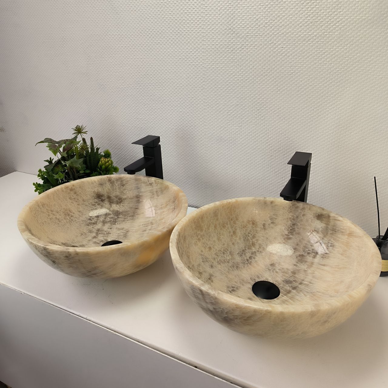 Раковина из оникса ПАРА! Bowl Grey TinLip BO-63020 45*45*17 из натурального камня