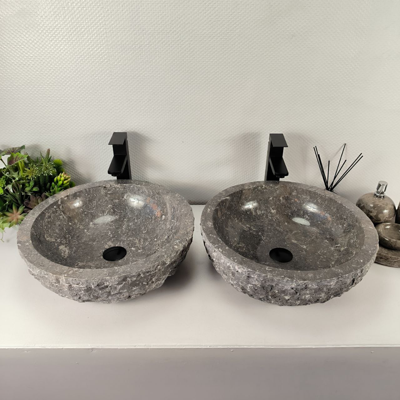 xk26m2u5qrhyn7t53m3du8stcjfn7v7c