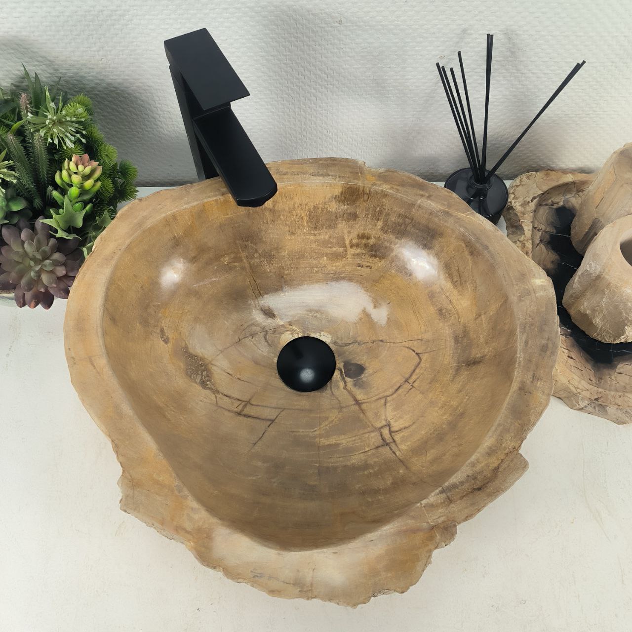 26p1go2n8q8nmv6syv8mqphzt4h3x4ki