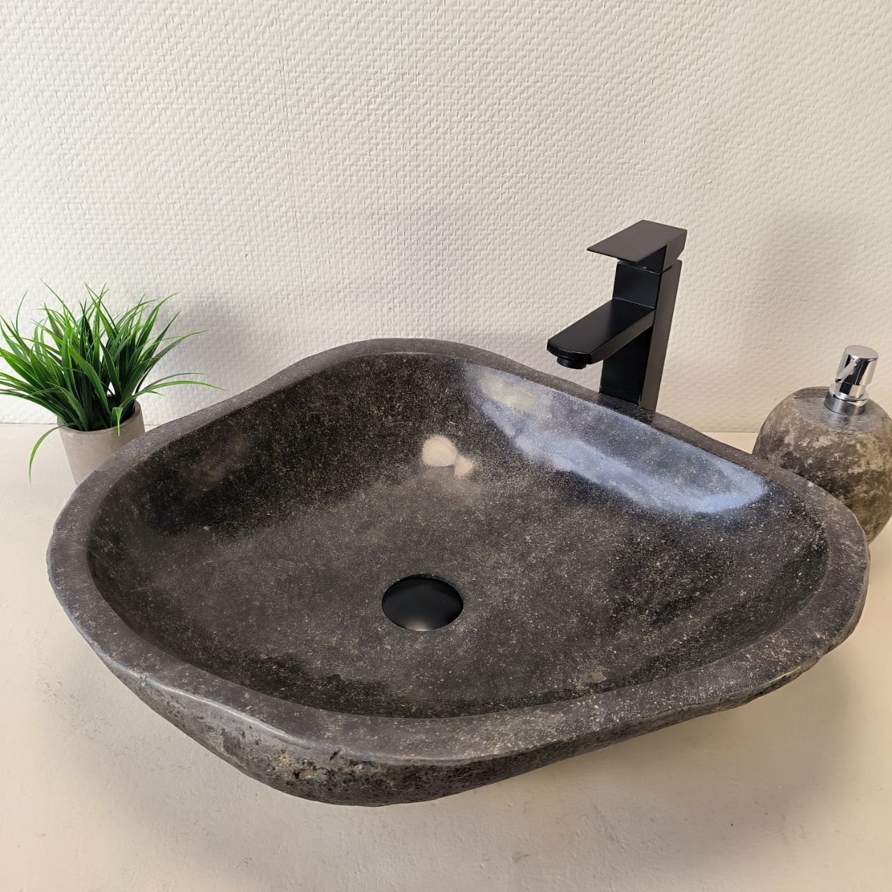 Раковина из речного камня RS-66035 60х50х14 из натурального камня