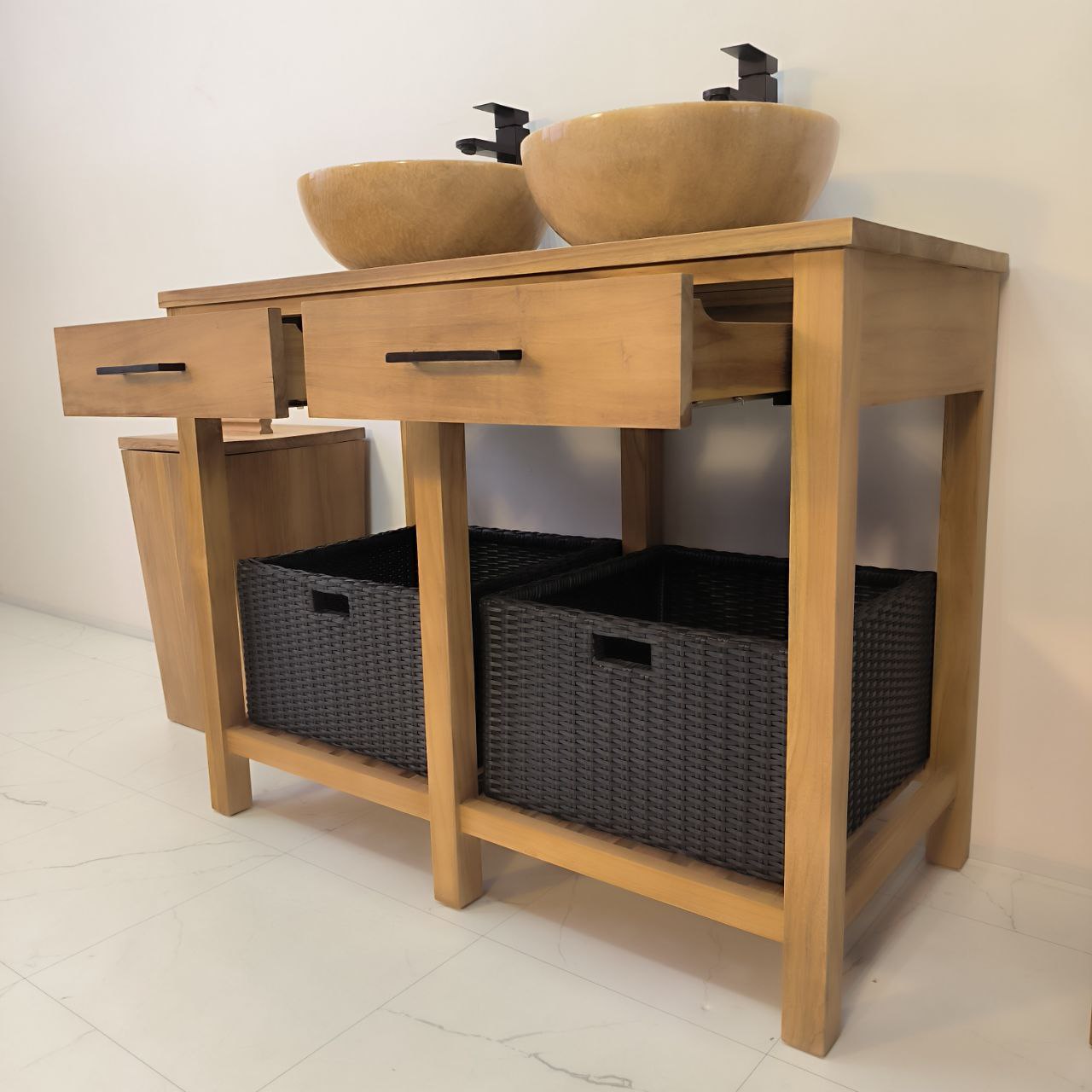 24unsns7bhz6g3piui1aghzoil4qbhrm