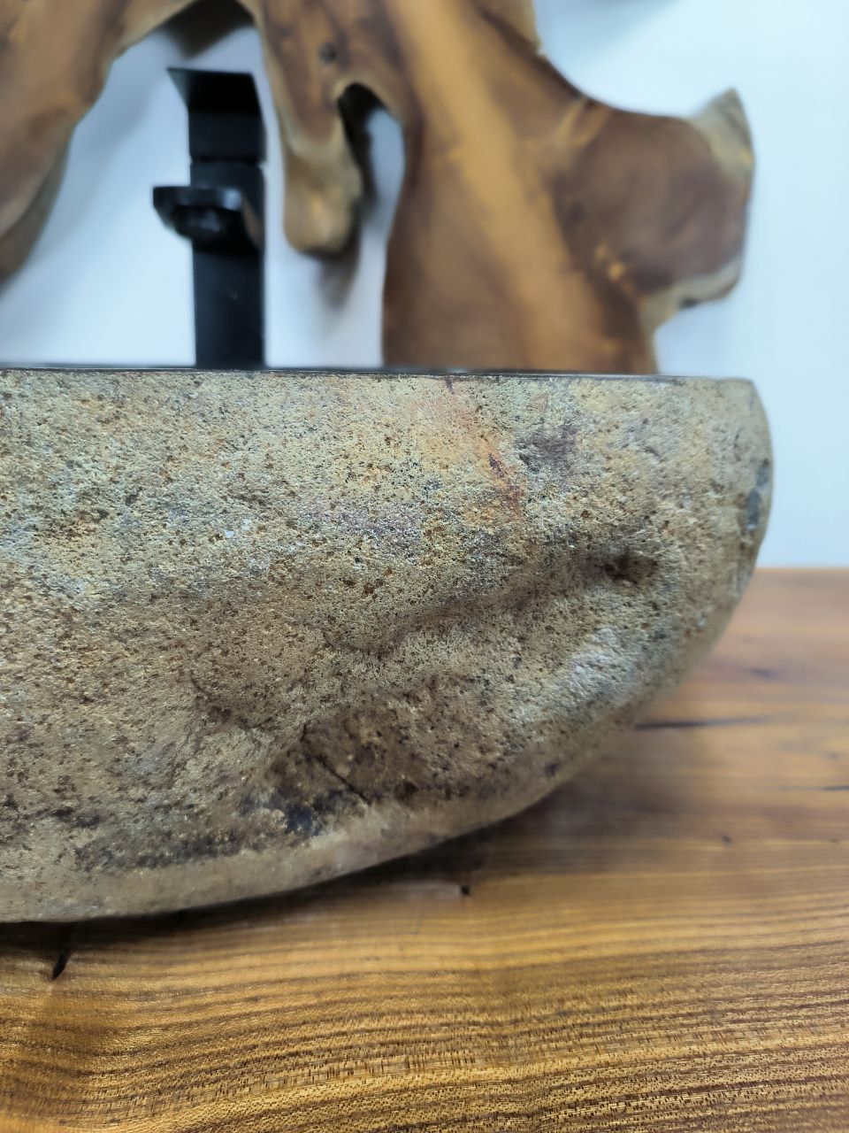 Раковина из речного камня RS-66563 44х33х15 из натурального камня