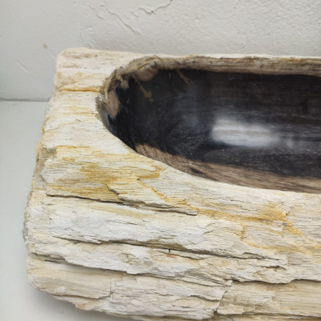 Раковина из окаменелого дерева Fossil Basin OD-01336 (86*35*18) 