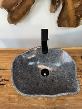 Раковина из речного камня RS-65880 45х36х15 из натурального камня