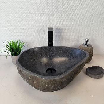 Раковина из речного камня RS-66014 48х38х15 из натурального камня