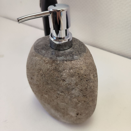 Дозатор из речного камня DRC-03158 (0115)