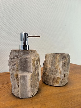 Набор из окаменелого дерева 2 предм NF-66143 дозатор,стакан,