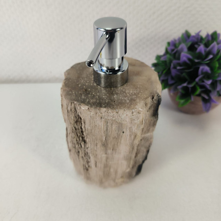 Дозатор для мыла из окаменелого дерева DOD-04705 (10*10*20) 0217 из натурального камня