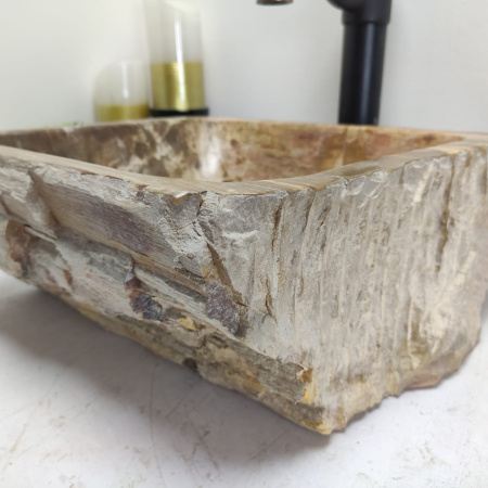 Раковина из окаменелого дерева Fossil Basin OD-00783 (36*34*15) 